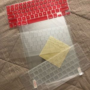MacBook 13” screen protector with cleaning cloth AND 3 keyboard covers